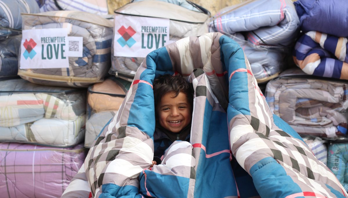 Blanket Distribution in Syria